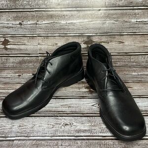 Cherokee black lace up leather shoes